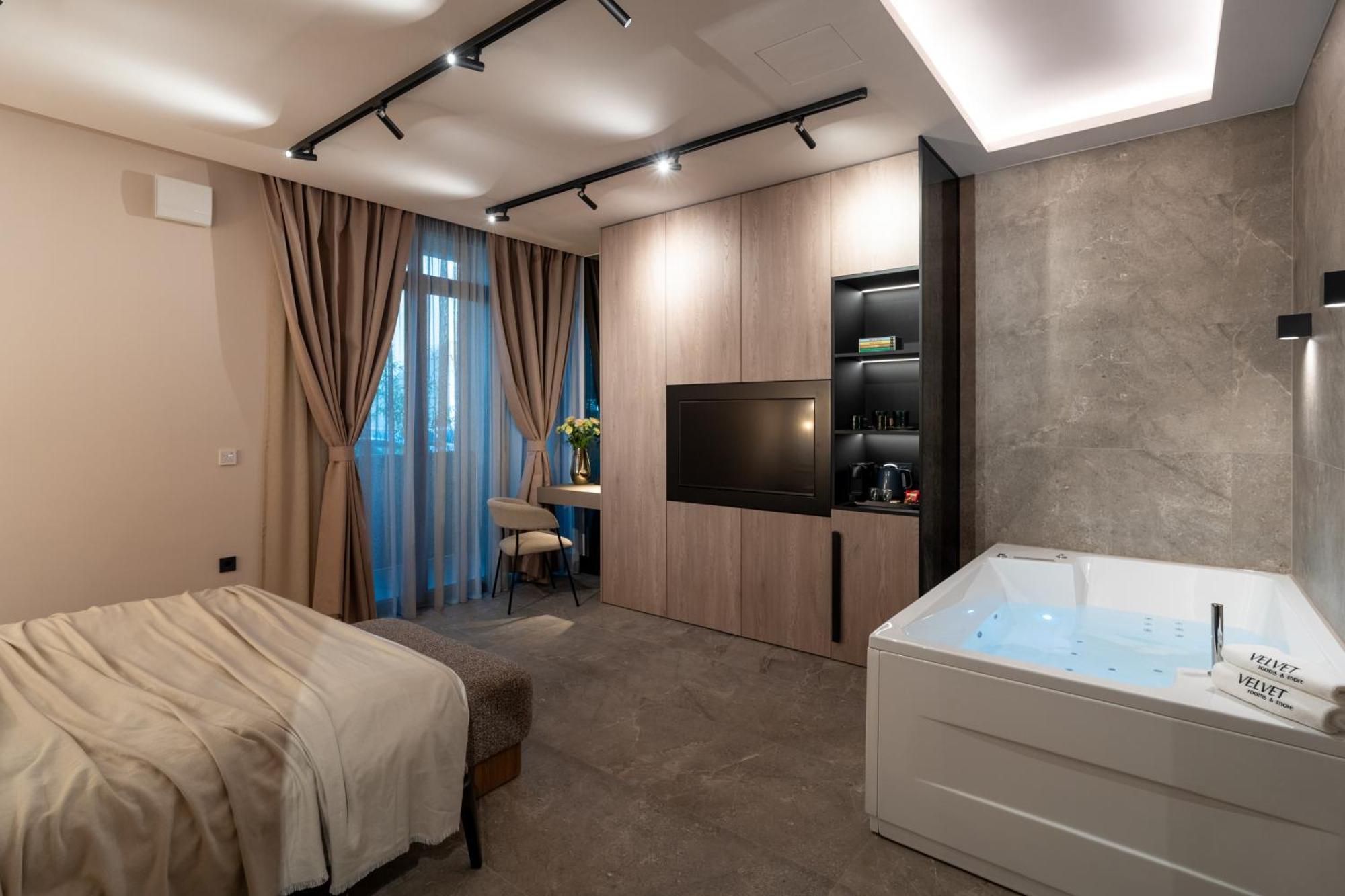 Chambre Lit King-Size avec Baignoire Spa