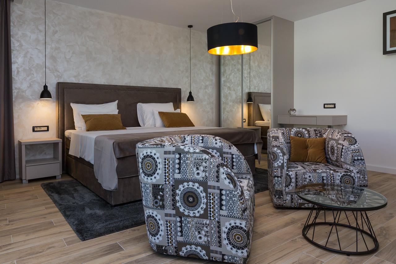 Chambre Lit King-Size Deluxe avec Balcon