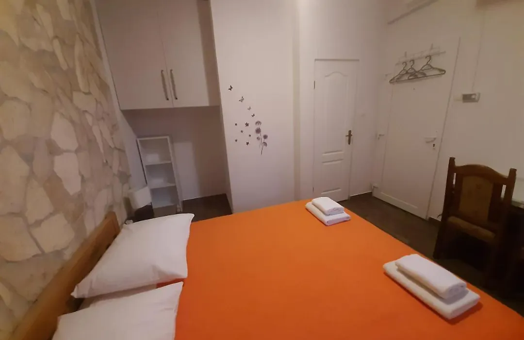 Guest House Renata-1