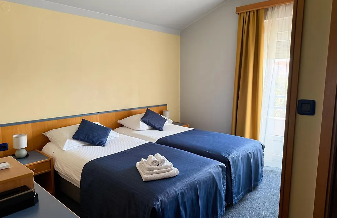 Tamaris Rooms-1