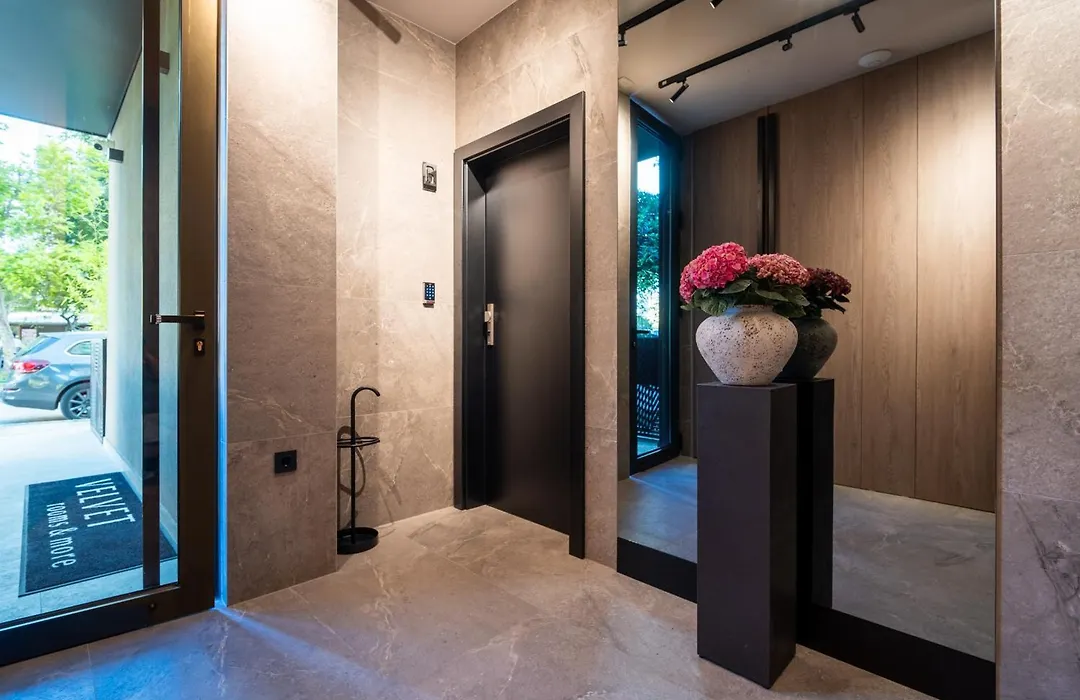 VELVET rooms&more-1