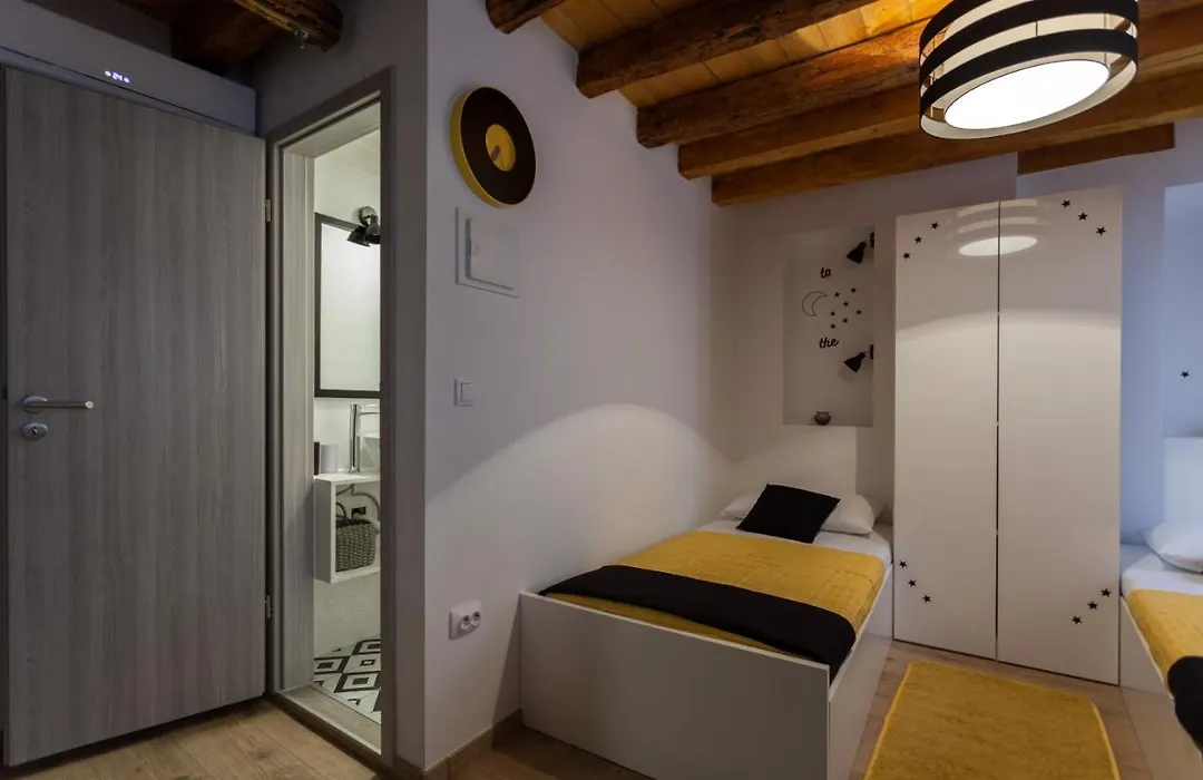 Guest House Blue-1