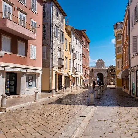 Luxury Rooms Zadar Old Town-2