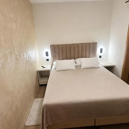 Sobe/Rooms Riva-2