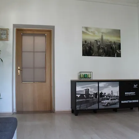 Apartment & Room'S Anni-2
