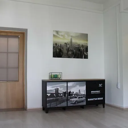 Apartment & Room'S Anni-3